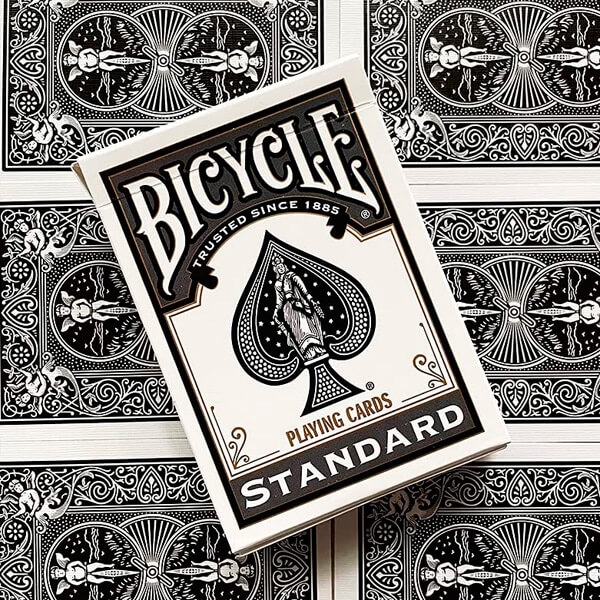 Se Bicycle Rider Back, Brick 12 stk (black seal) hos Pokershop
